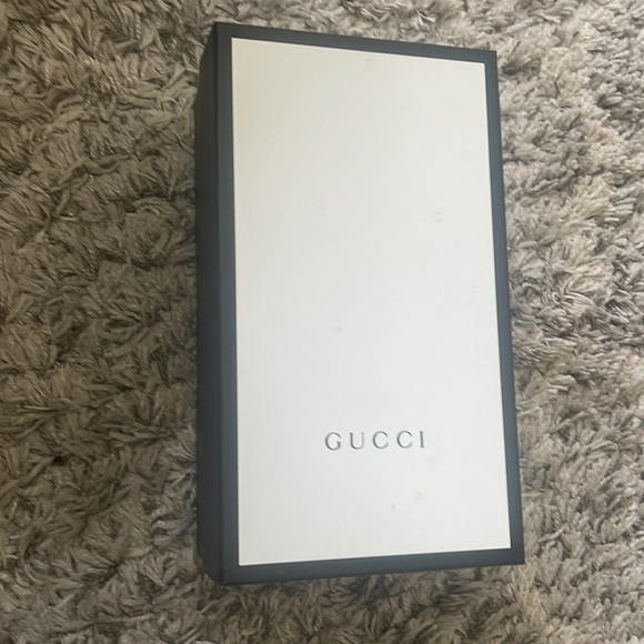 Gucci - Picture 4 of 4